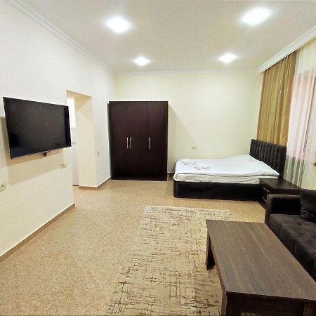 Aygestan Apartments Ереван Екстериор снимка