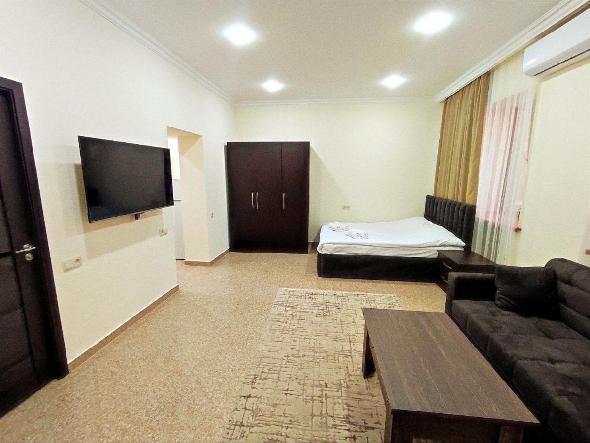 Aygestan Apartments Ереван Екстериор снимка